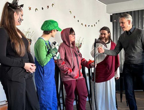 Halloween-Party und Vernissage: Schön war´s!